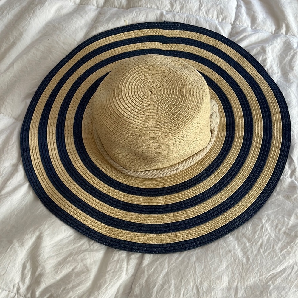 Sun hat